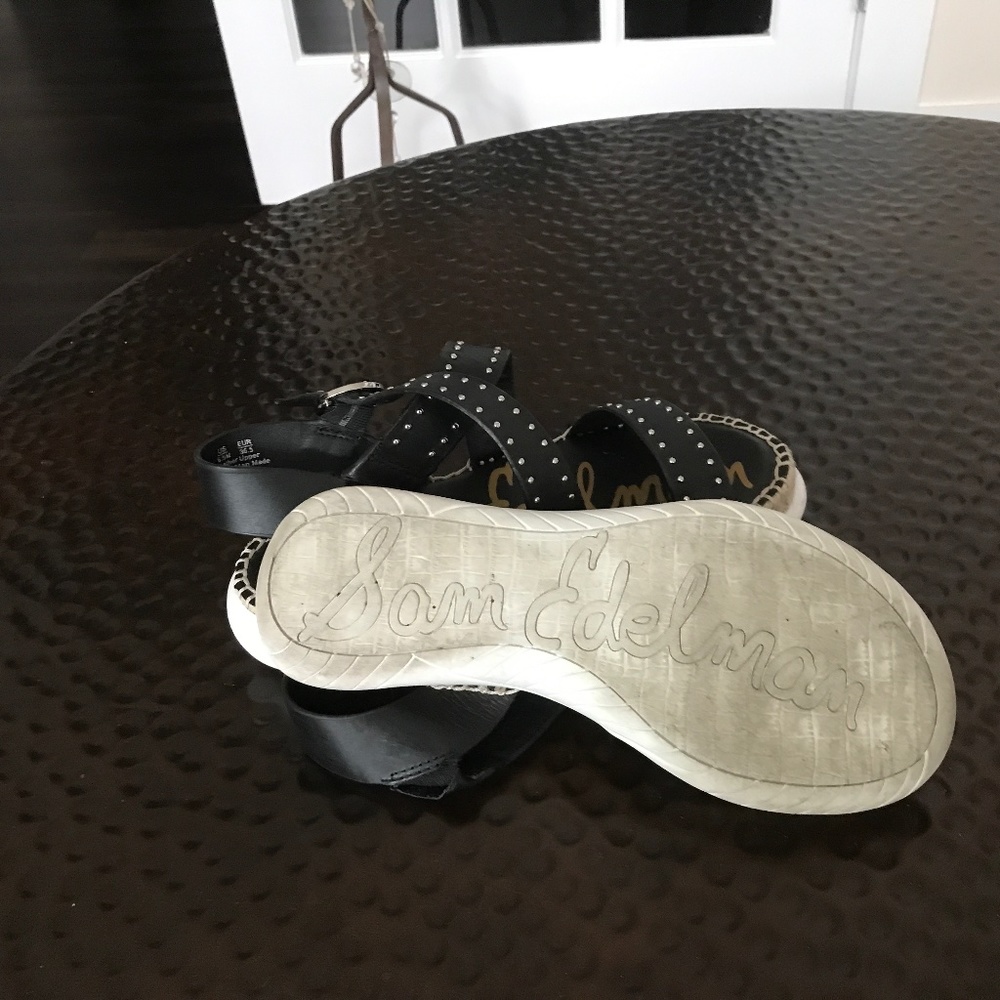 SANDALS - Picture 3 of 3